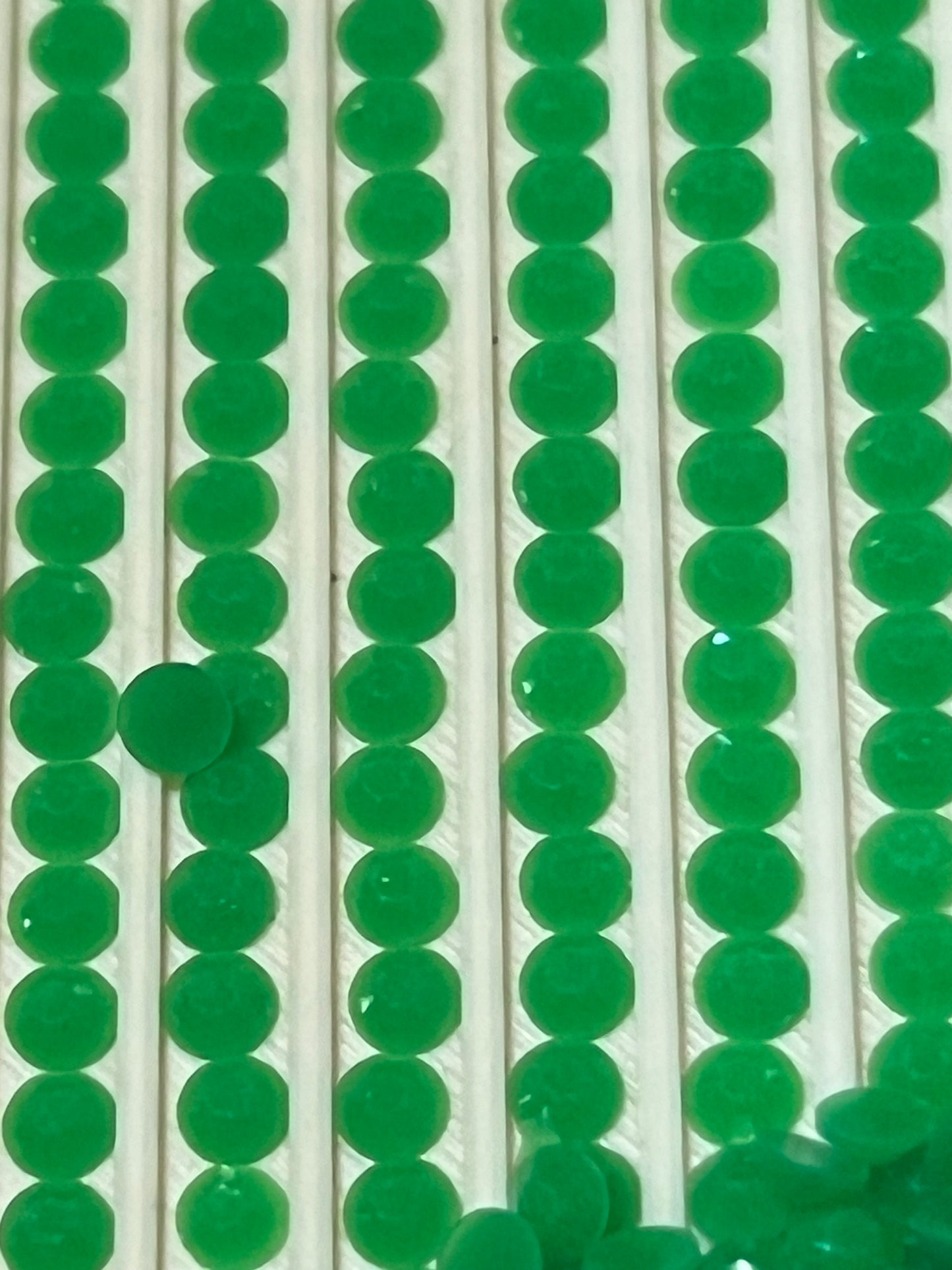 028 – Enchanted Emerald | Fireflies Rounds