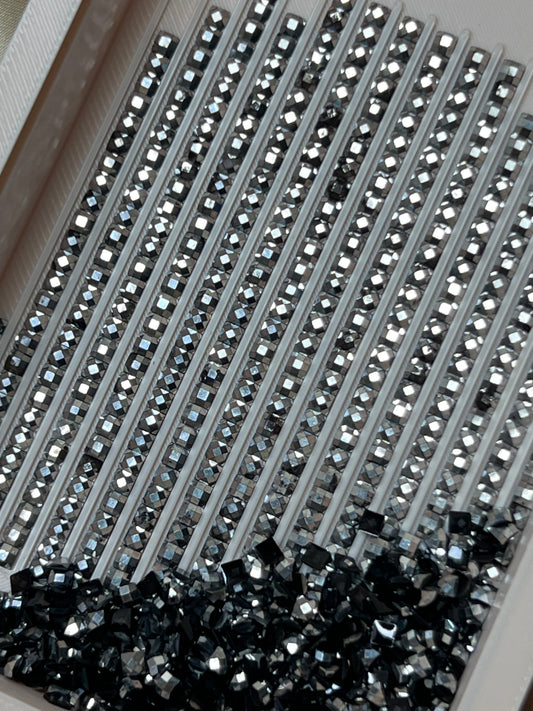 Metal Luxe Square - Platinum