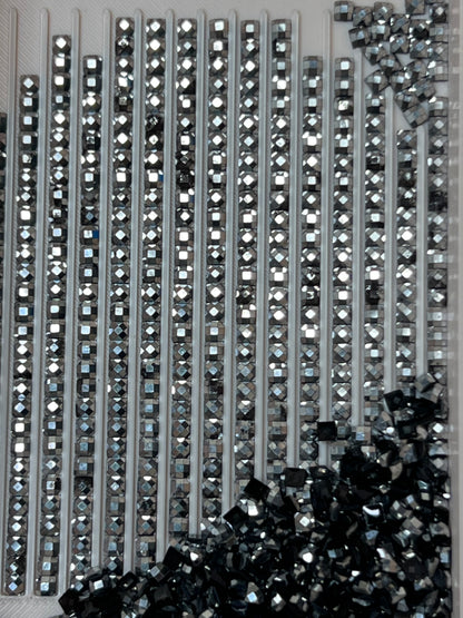 Metal Luxe Square - Platinum