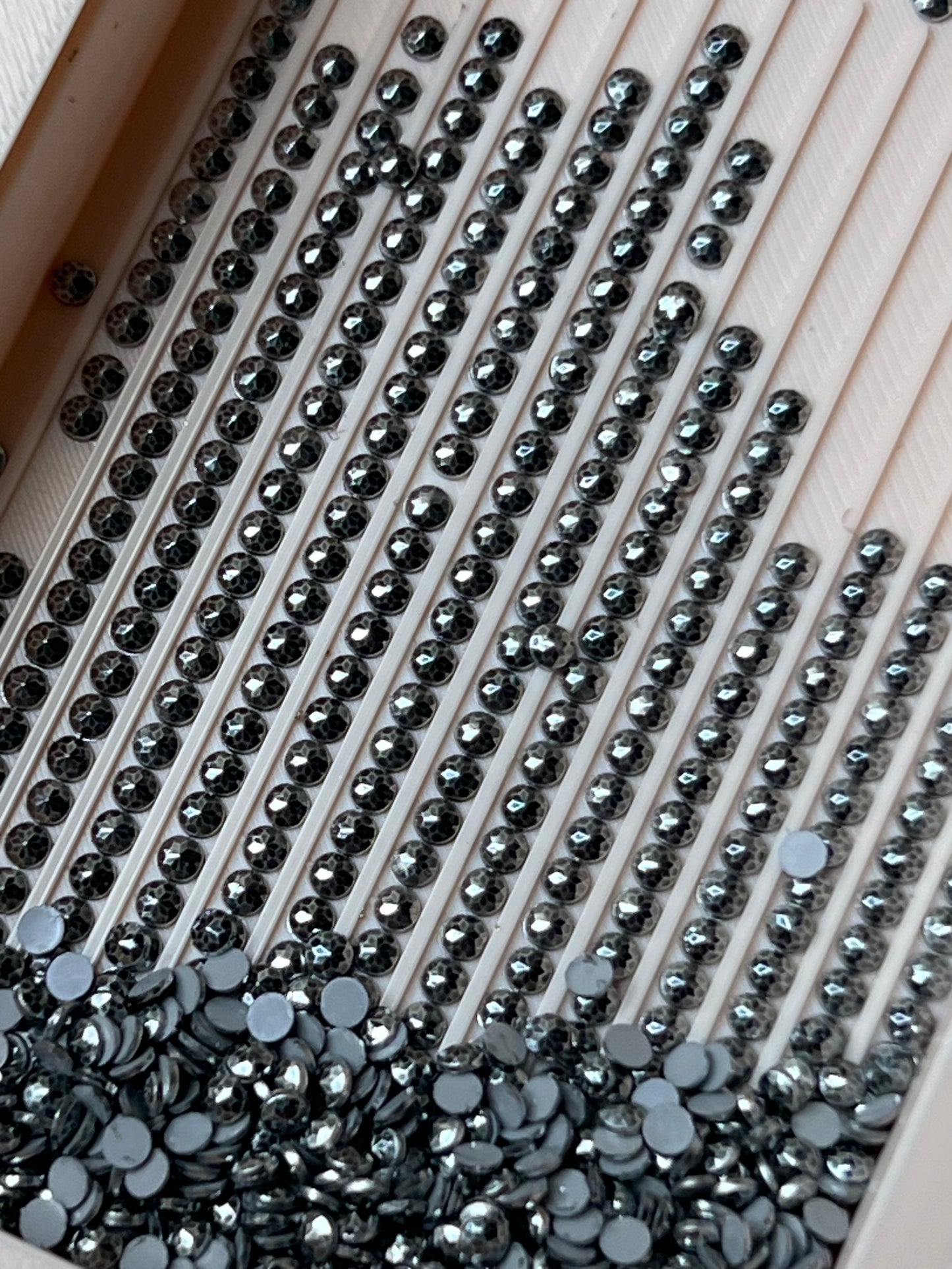 Metal Luxe Round Drills - Full Set (8 Colors)