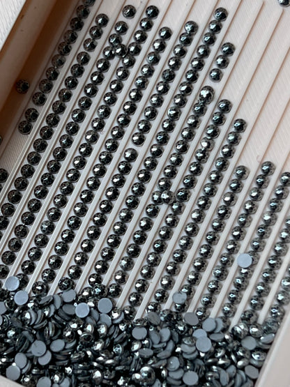 Metal Luxe Round Drills - Full Set (8 Colors)