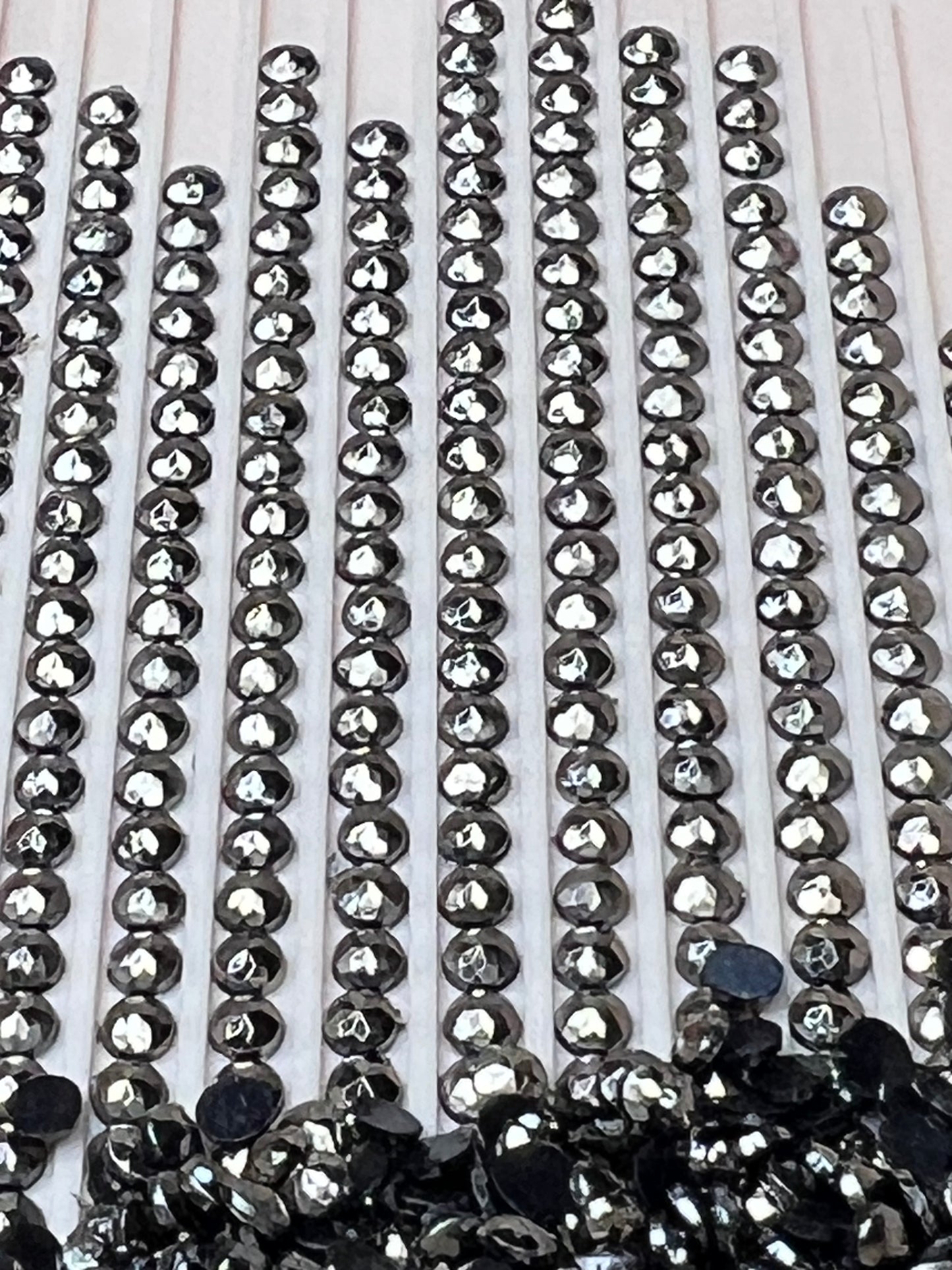 Metal Luxe Round - Gunmetal