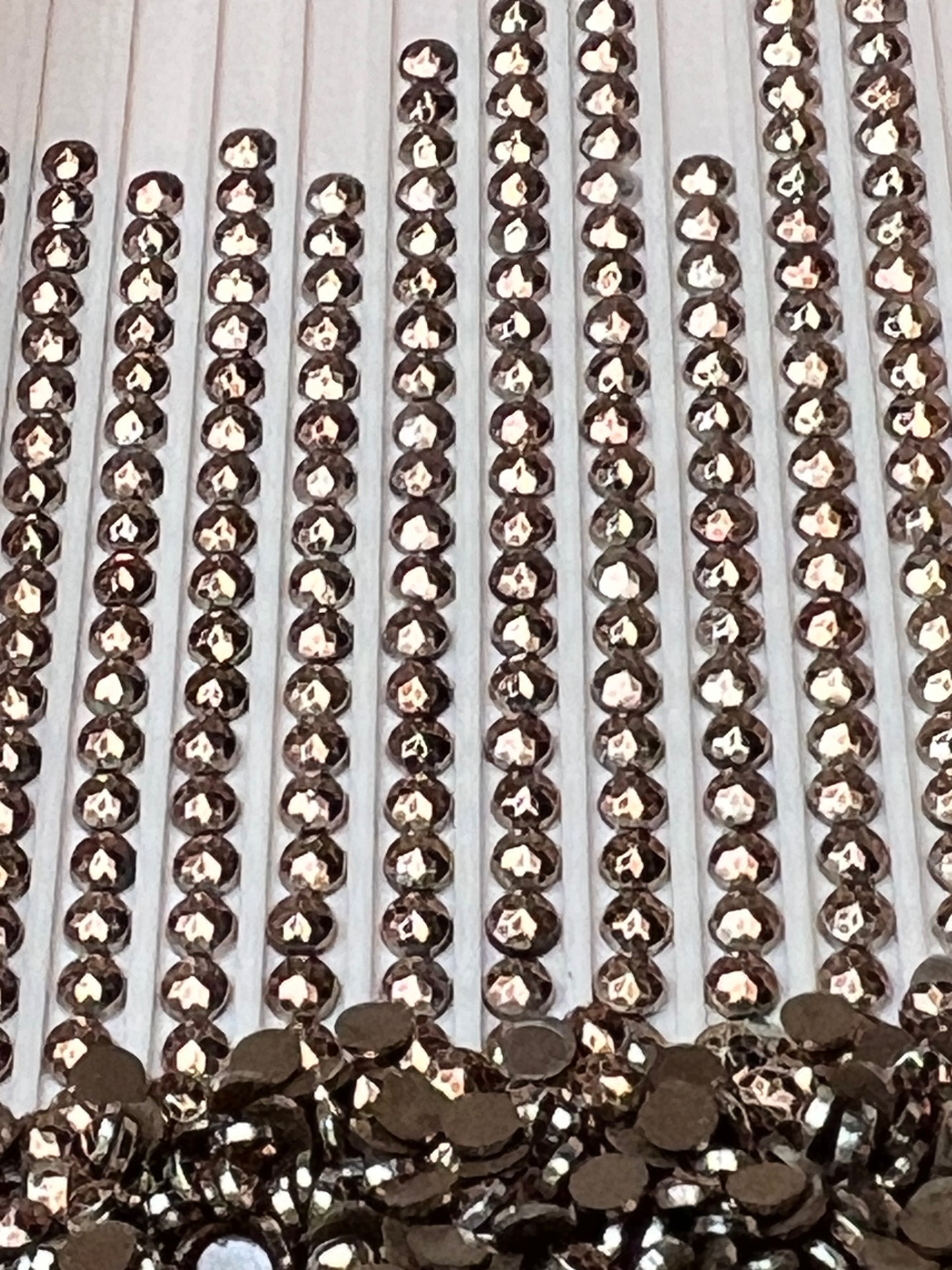 Metal Luxe Round - Champagne Gold