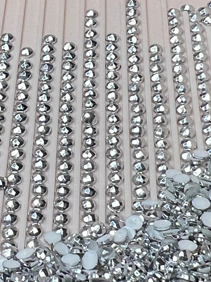 Metal Luxe Round - Platinum