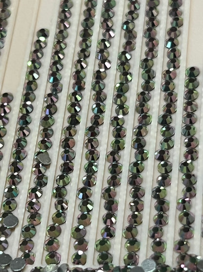 Celestial Glass: Forge – Metallic Pinkish Green