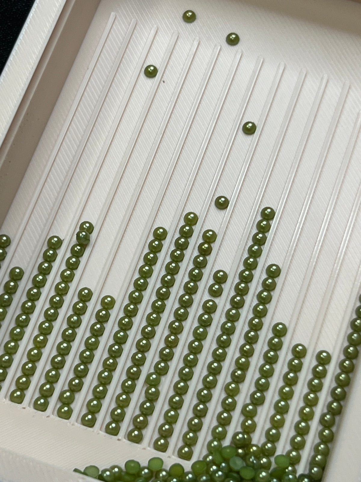 Luna Pearls – FP50 Avocado