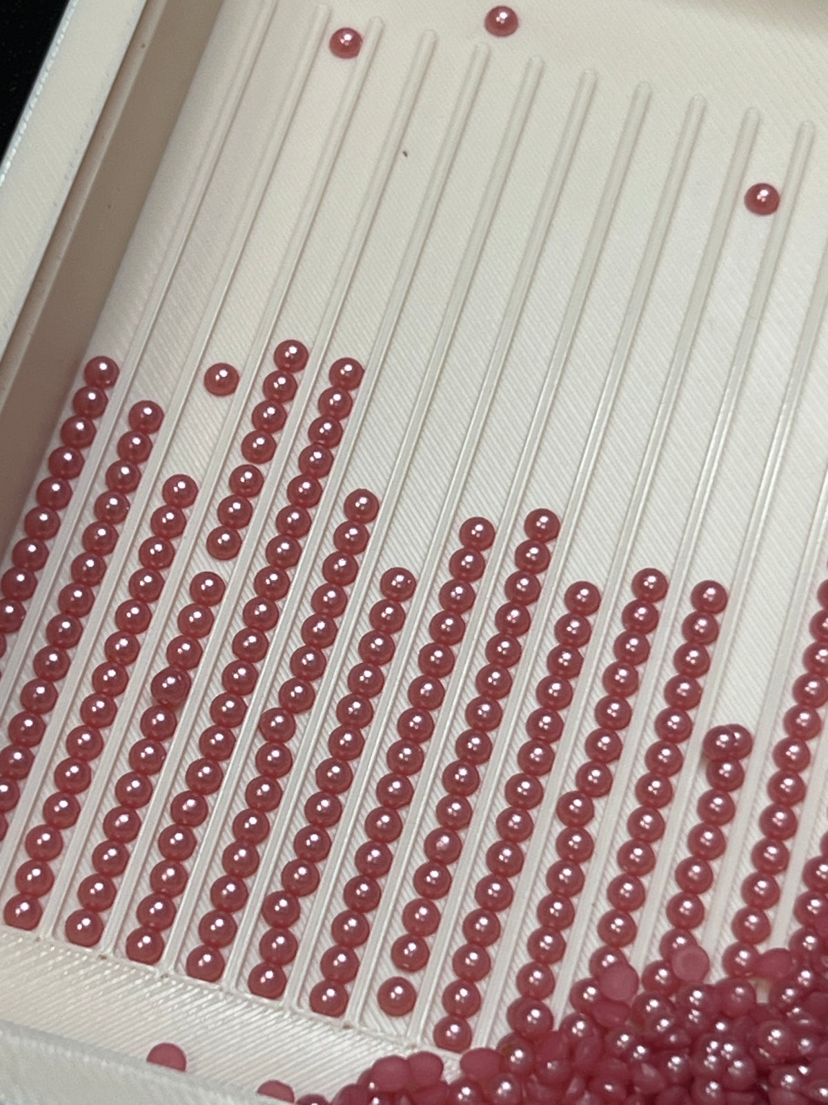 Luna Pearls – FP33 Vintage Rouge