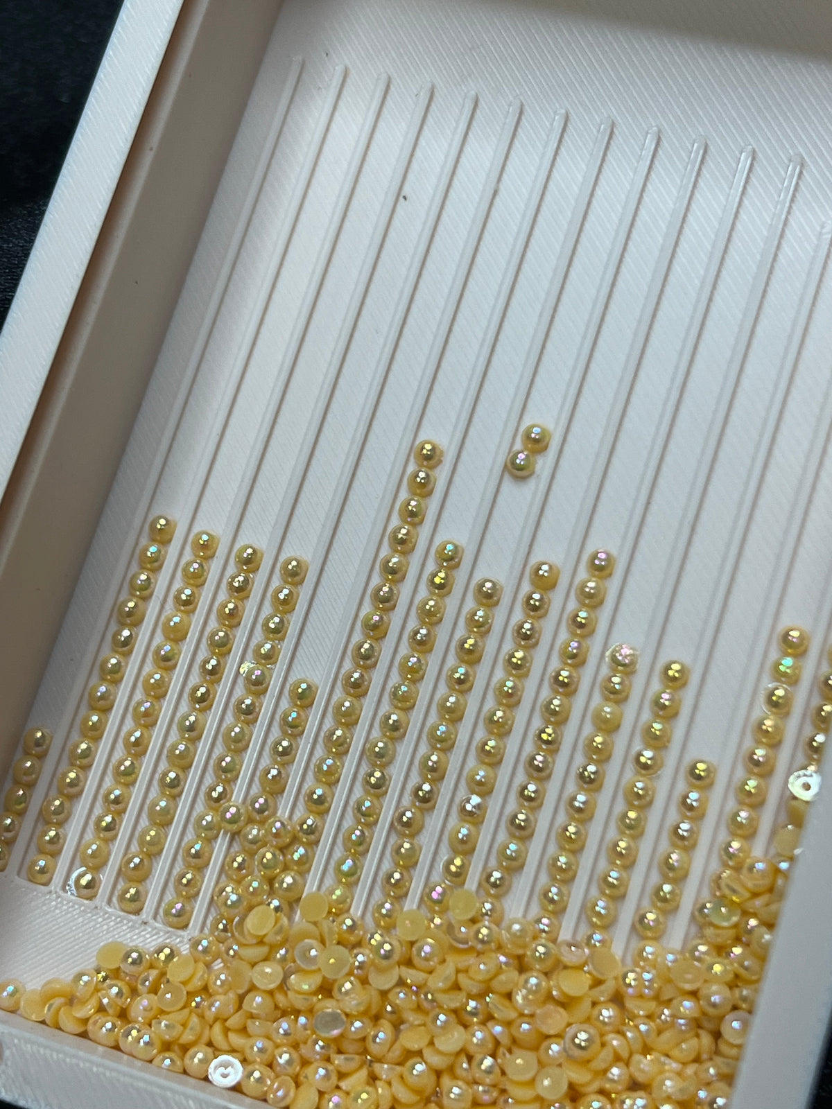Luna Pearls AB – FA31 Buttercream Glow