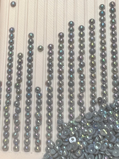 Luna Pearls AB – FA38 Storm Cloud