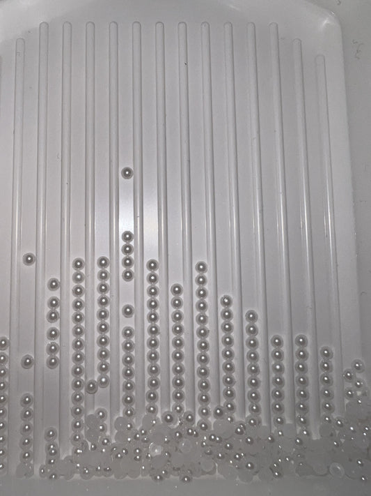 Radiant Realms: Luna Pearls